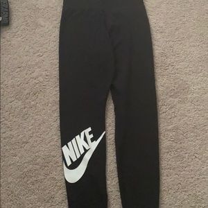 Black Nike Leggings 💫🤍
